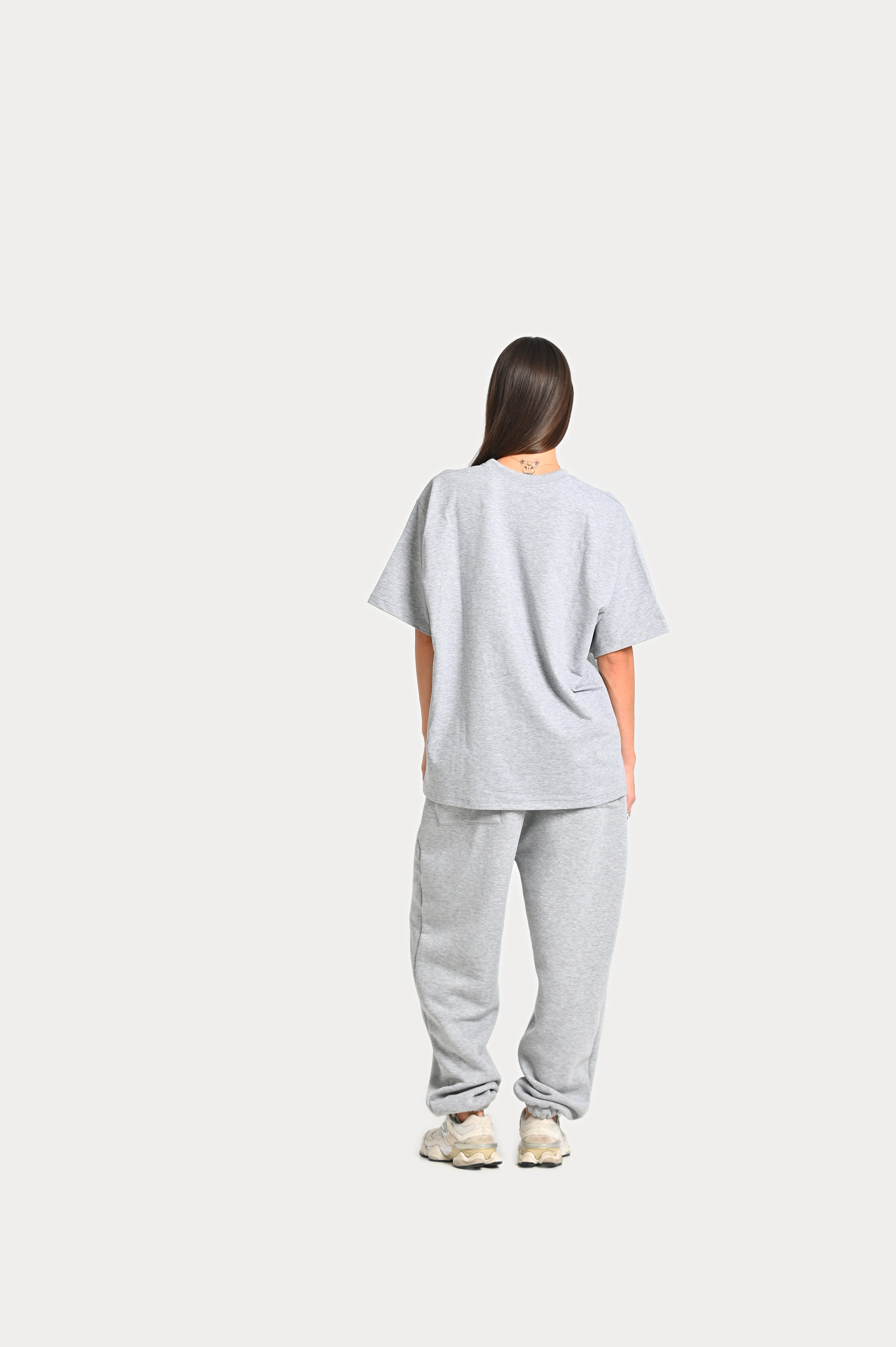 "SPILL THE TEA" T-SHIRT - GREY