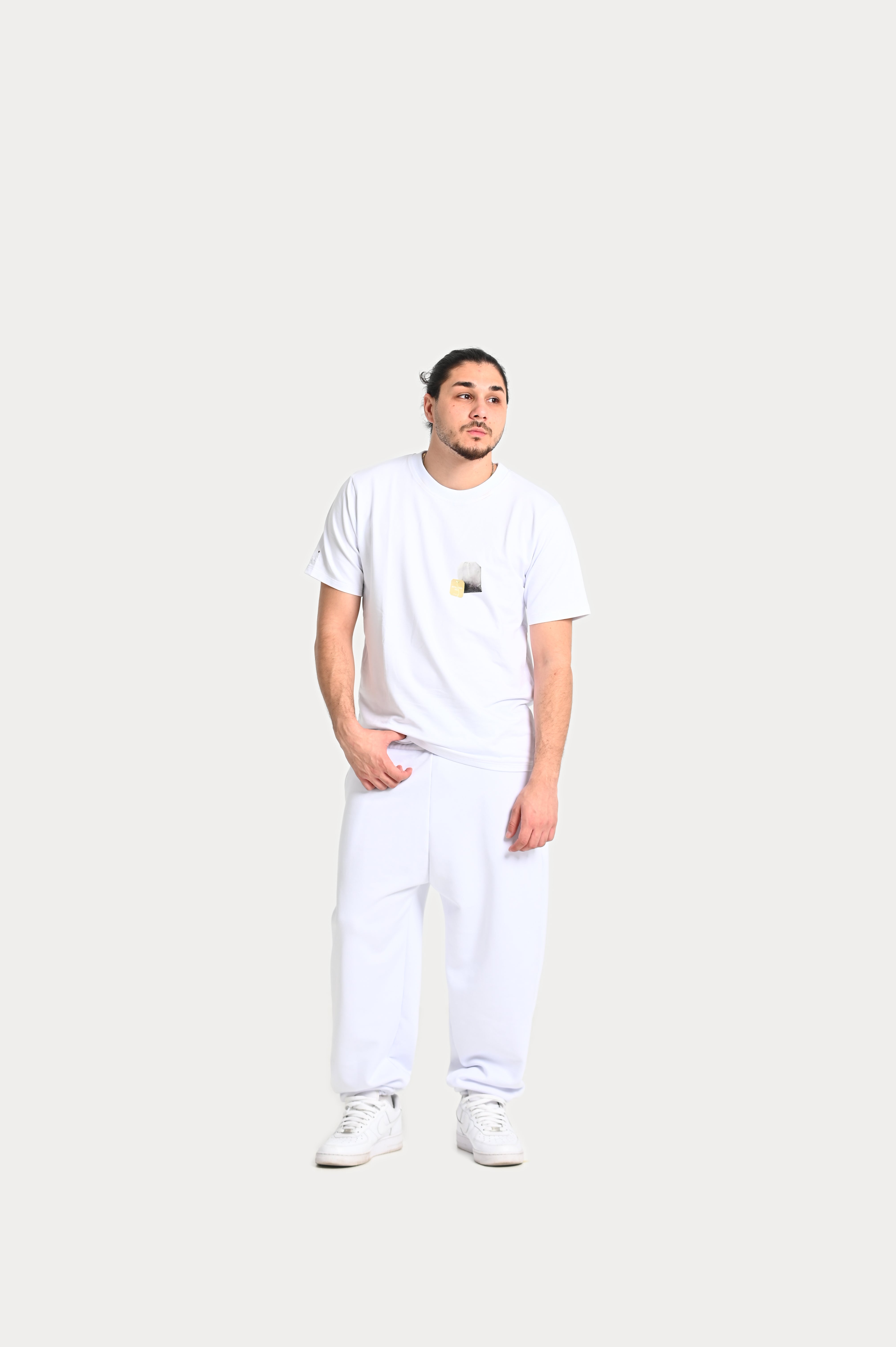 "SPILL THE TEA" T-SHIRT - WHITE