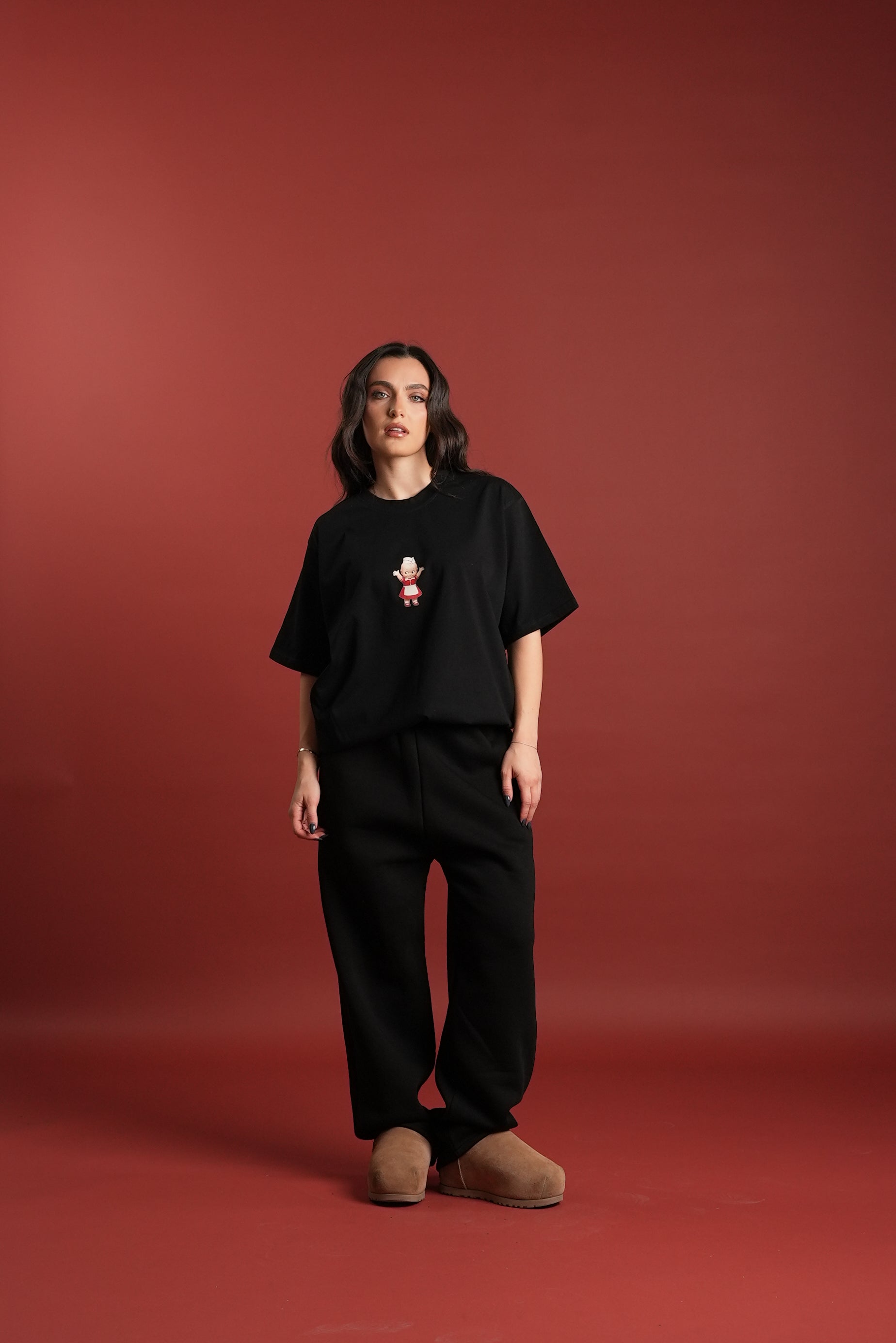 WAITRESS T-SHIRT - BLACK