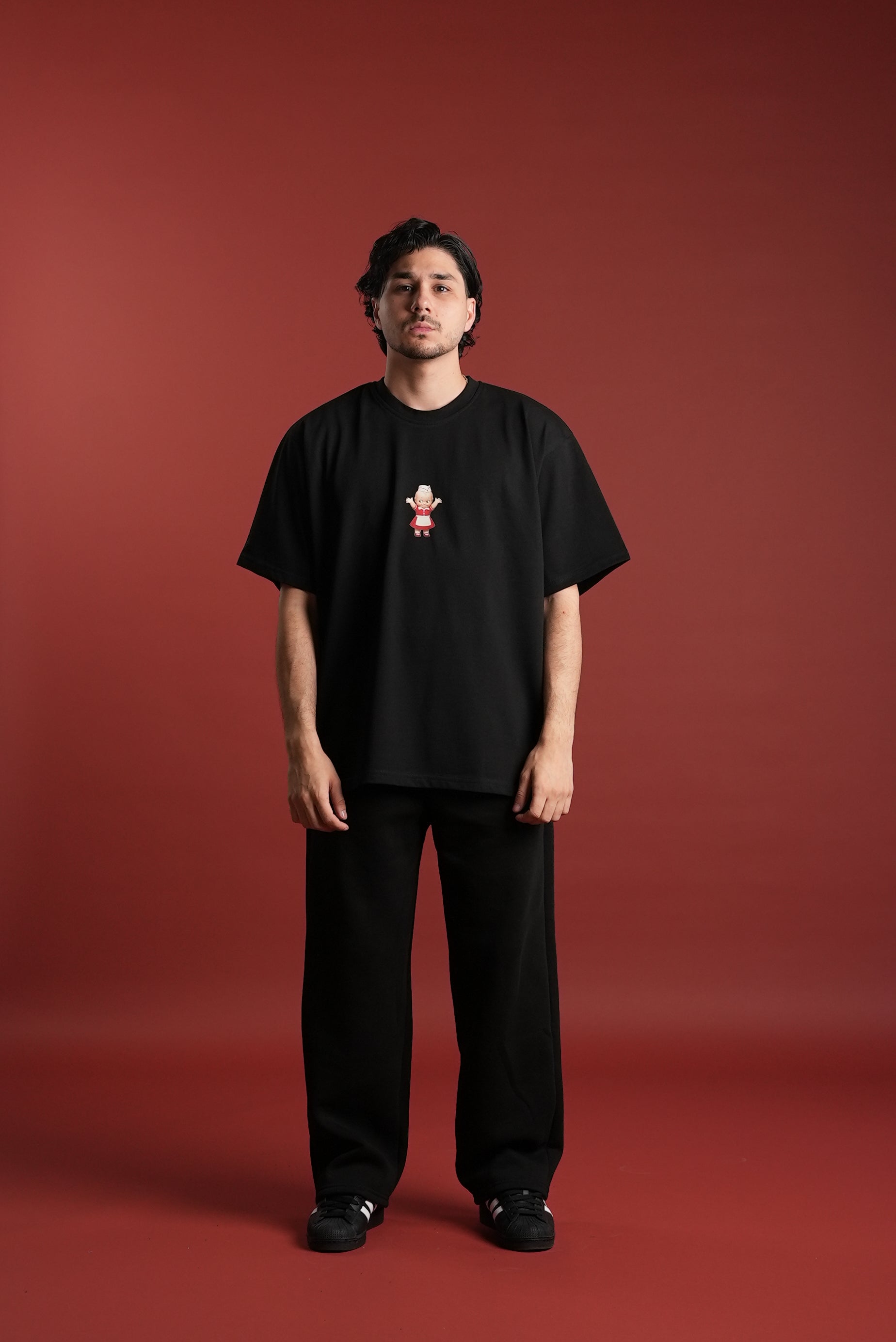 WAITRESS T-SHIRT - BLACK